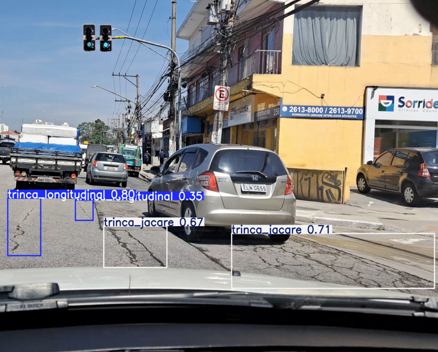 Demonstração da IA Visior detectando defeitos em tempo real